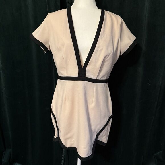 Missguided Nude Mini Dress Deep V Neck Womens Size 10 - Picture 1 of 13